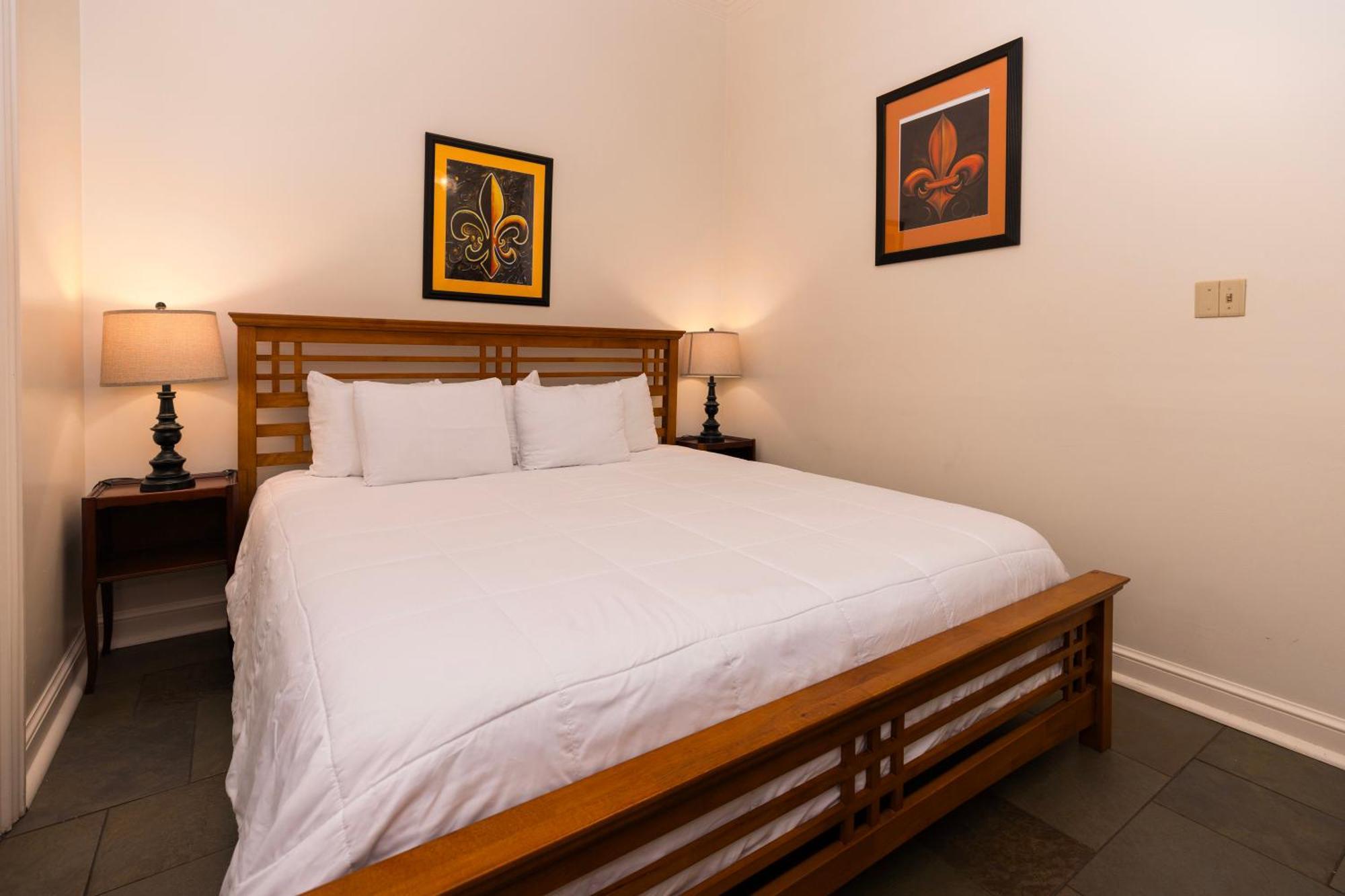 Grenoble House Hotel New Orleans Exterior photo
