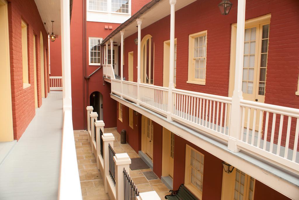 Grenoble House Hotel New Orleans Exterior photo